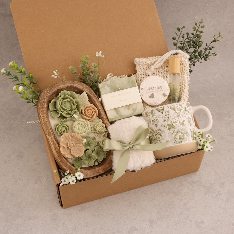 Green Floral & Wood Wick Candle Gift Box