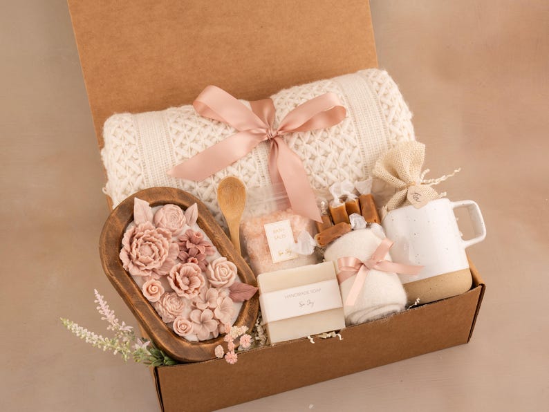Pink Floral & Wood Wick Candle Gift Box
