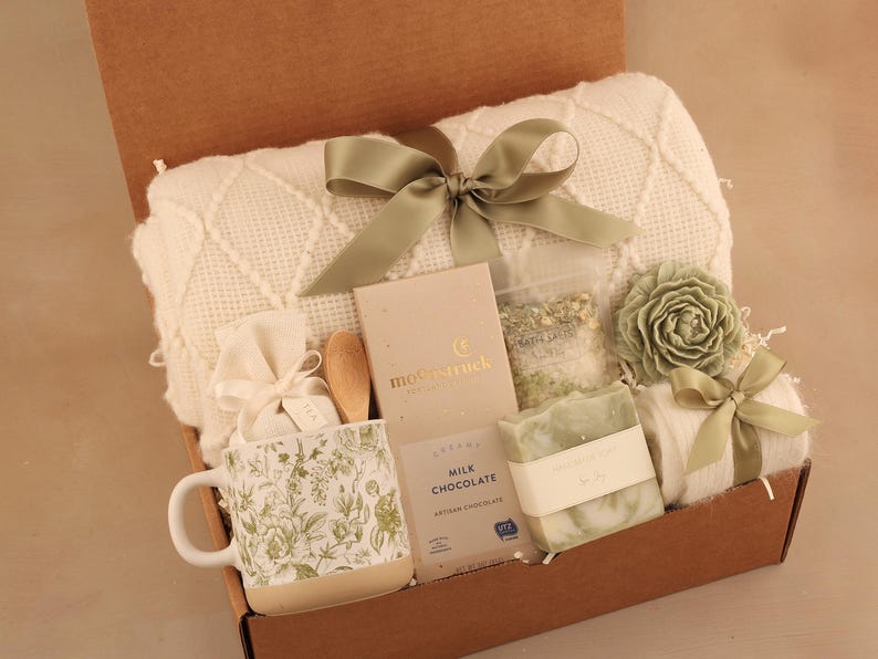 Spa Green Peony Candle Gift Box