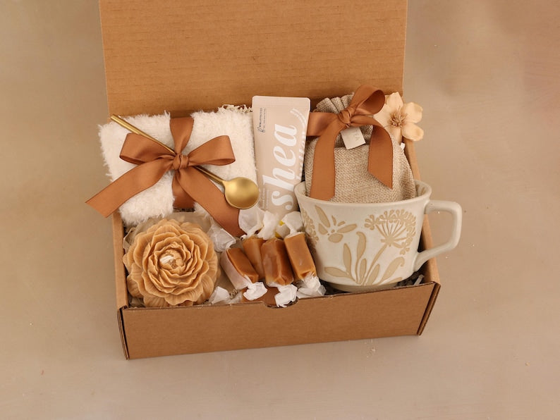 Brown Floral Candle Gift Box - Small